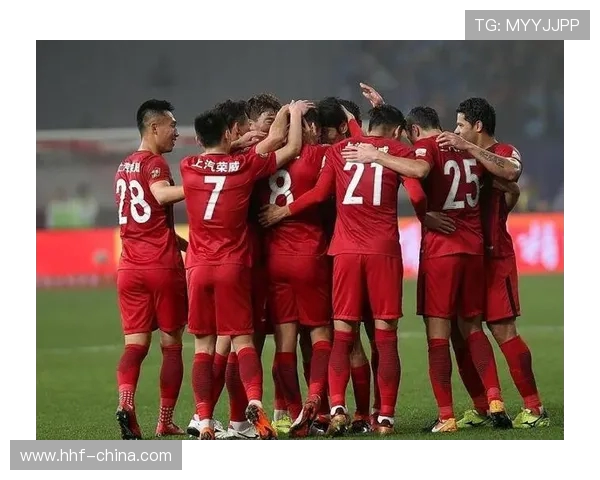 2017年上港与恒大巅峰对决回顾：激情四溢的中超经典之战