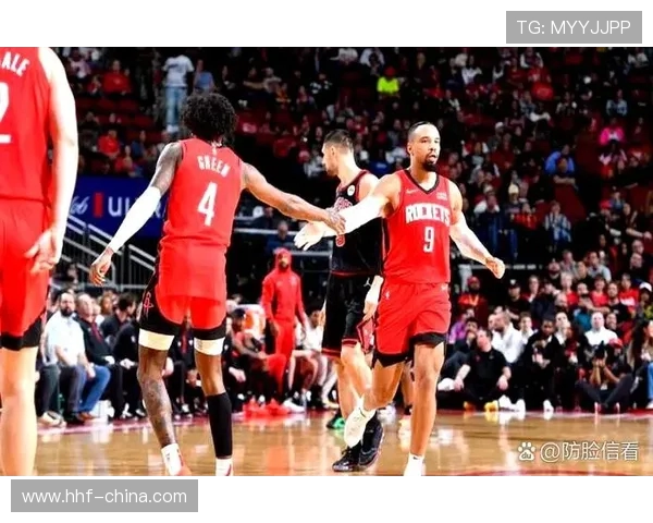 火箭与爵士常规赛对决精彩回顾与赛季展望分析